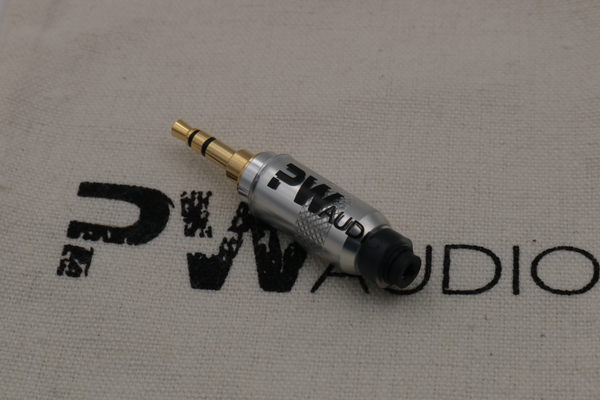 Adapter for 3.5mm Earphone