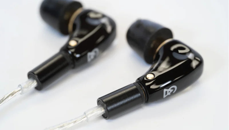 Campfire Audio Axion II Dynamic Driver IEM Earphone with USB-C Plug Silver-Plated Copper Cable Made In USA