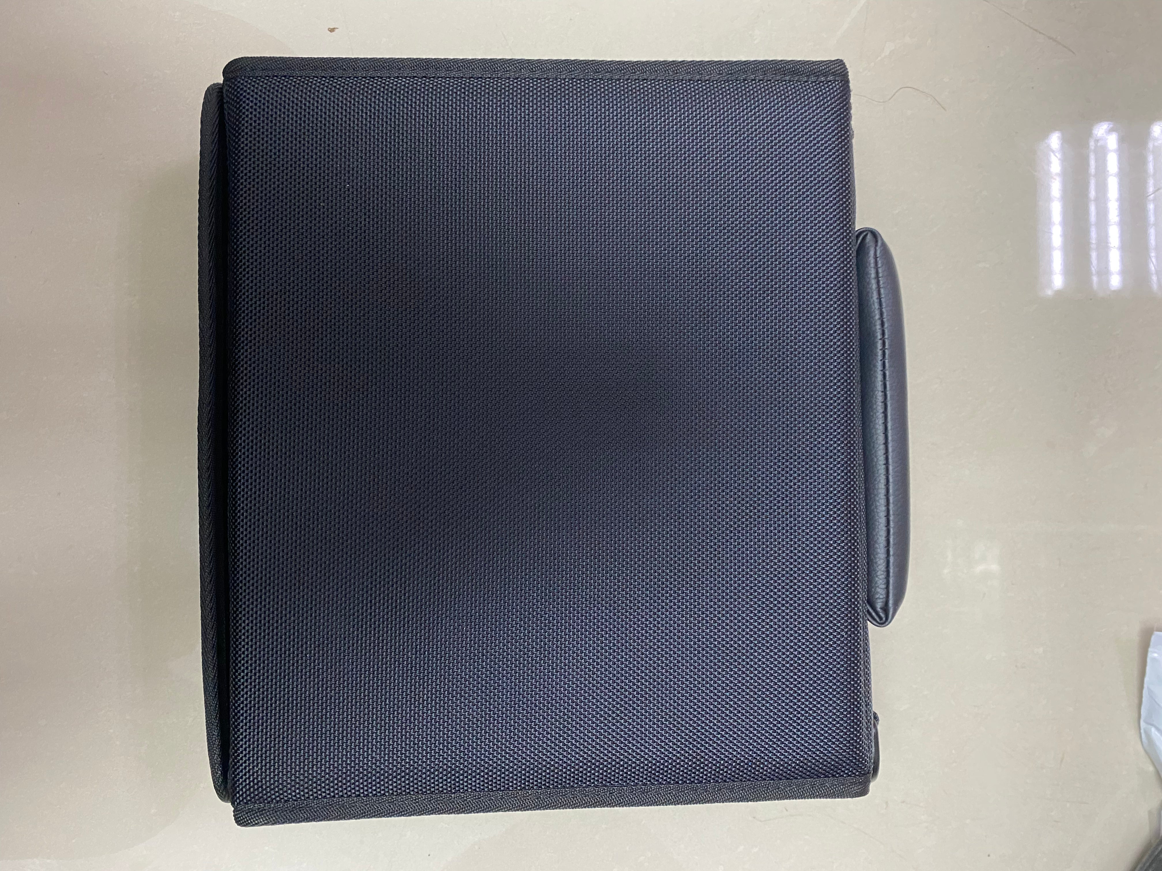 Effect Audio Nylon Leather Chamber Carrying Case Black 4 Compartments for Earphone Cable