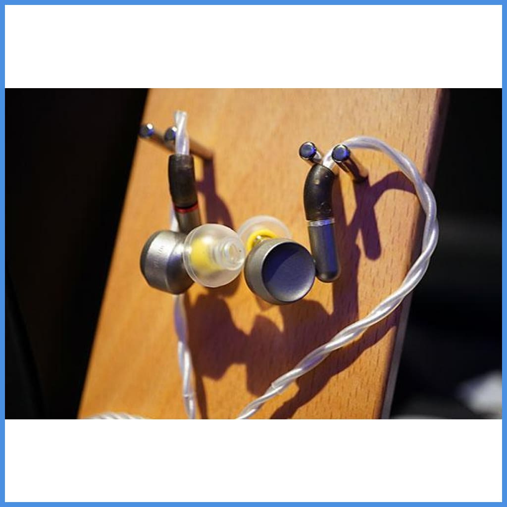 Dunu Luna Pure Beryllium Dynamic Driver With Silver-Plated Occ Mmcx Upgrade Cable Earphone