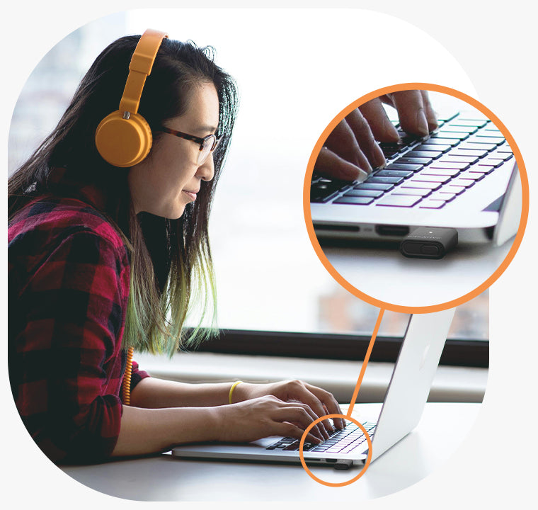 Creative Émetteur audio sans fil Bluetooth 5.4 et LE BT-W6 avec son Snapdragon, aptX Lossless, faible latence et audio jusqu'à 24 bits/96 kHz, fonctionne avec PC/Mac/console de jeu Creative Émetteur audio sans fil Bluetooth 5.4 et LE BT-W6 avec son Snapdragon, aptX Lossless, faible latence et audio jusqu'à 24 bits/96 kHz, fonctionne avec PC/Mac/console de jeu
